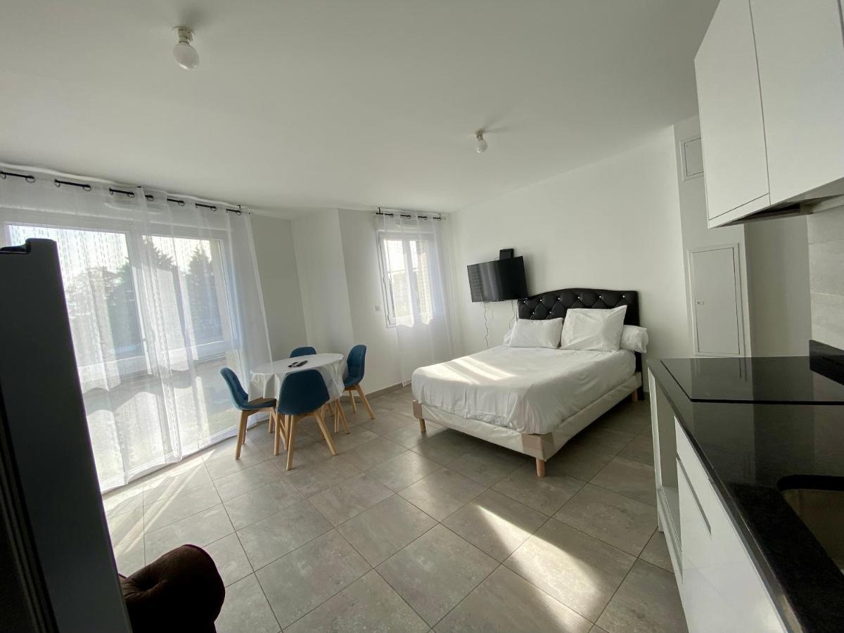 Residence 4T - 33 Avenue Gaston Chauvin อุลเน-ซู-บัว ภายนอก รูปภาพ
